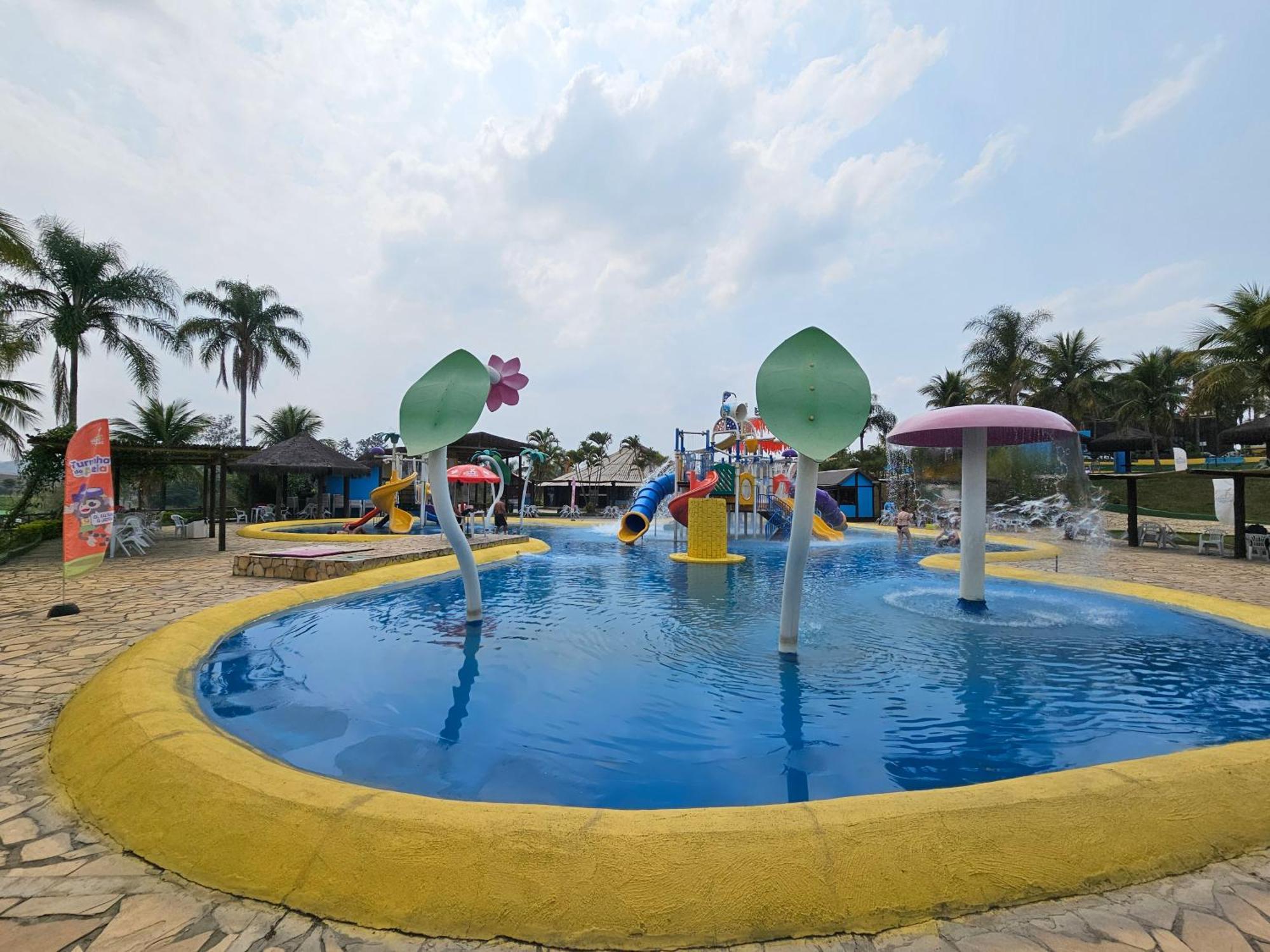 Flat Quartier Aldeia Das Aguas Park Resort Dorandia Exterior photo